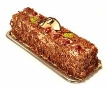 Özel Ambalajlı 4-6 Kişilik Çikolatalı Muzlu Baton Yaş Pasta